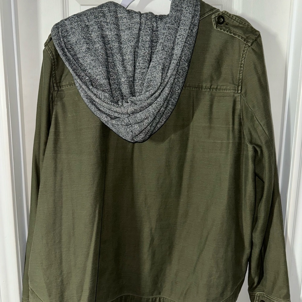 American Eagle Khaki Jacket with Gray Hood - Picture 3 of 3